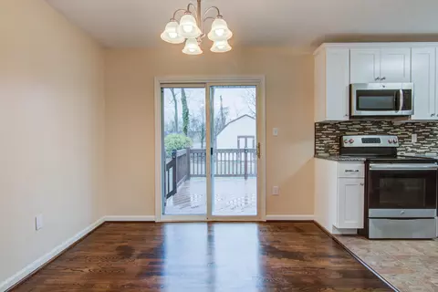 618 E Augusta Ave, Vinton, VA 24179 photo 3