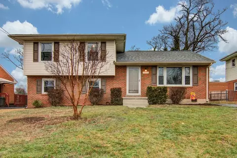 618 E Augusta Ave, Vinton, VA 24179 photo 1