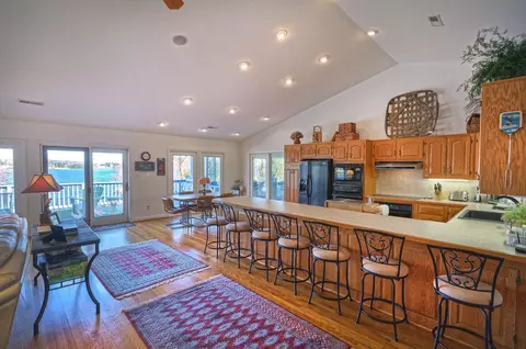 25 Lands End Rd, Penhook, VA 24137 photo 10