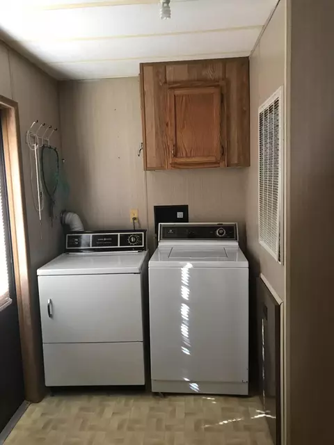 2321 Navigation Pt, Goodview, VA 24095 photo 9