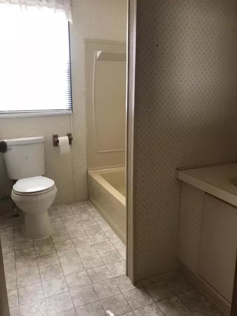 2321 Navigation Pt, Goodview, VA 24095 photo 14