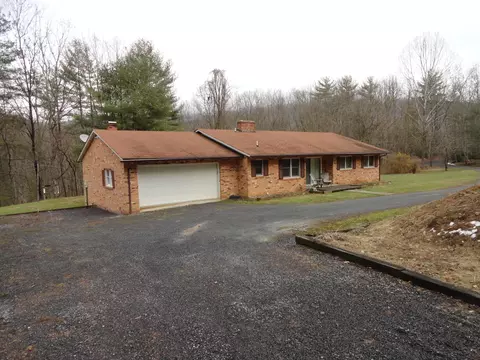 5915 Falls Rd, Covington, VA 24426 photo 1