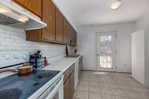3459 Brookrun Cir, Roanoke, VA 24012 photo 14