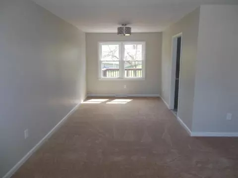 623 Two Tree Ln, Roanoke, VA 24019 photo 4