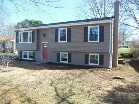 623 Two Tree Ln, Roanoke, VA 24019 photo 1