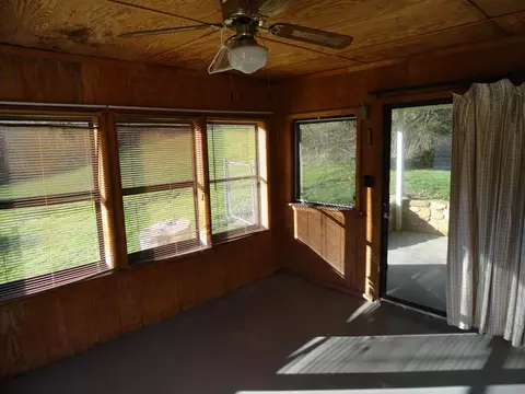 19 High St, Eagle Rock, VA 24085 photo 14