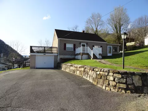 19 High St, Eagle Rock, VA 24085 photo 2