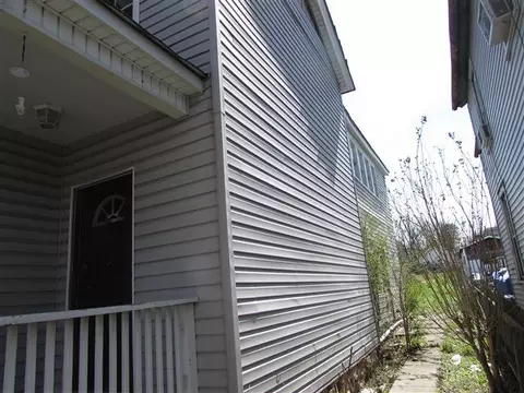 219 E Main St, Covington, VA 24426 photo 2