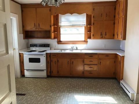 56 E 8th St, Fieldale, VA 24089 photo 4