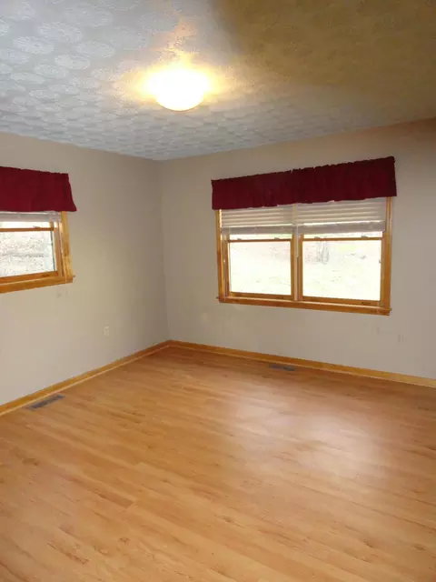 111 Laurel Dr, Covington, VA 24426 photo 18