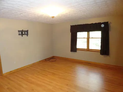 111 Laurel Dr, Covington, VA 24426 photo 17
