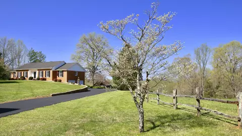 1229 Trails End Rd, Goodview, VA 24095 photo 5
