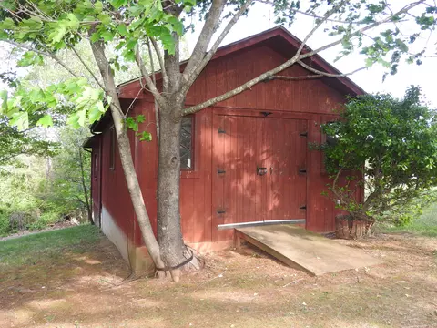 2370 Morgans Mill Rd, Goodview, VA 24095 photo 19