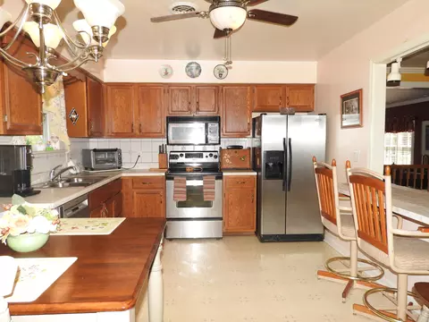 2370 Morgans Mill Rd, Goodview, VA 24095 photo 3