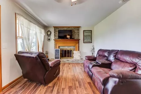 1597 Lipscomb Rd, Moneta, VA 24121 photo 3