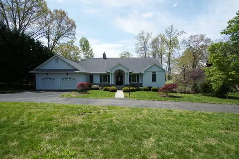 415 Cross Harbour Dr, Penhook, VA 24137 photo 1