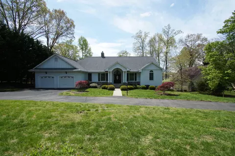 415 Cross Harbour Dr, Penhook, VA 24137 photo 8