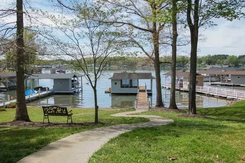 415 Cross Harbour Dr, Penhook, VA 24137 photo 2