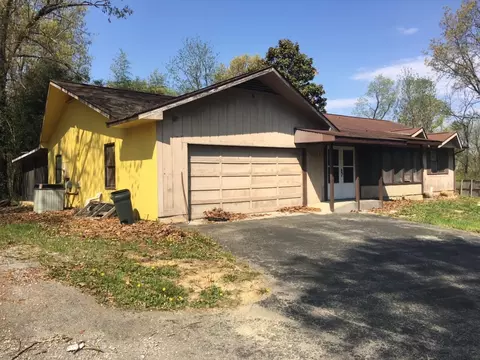 6059 Oakview Ave, Dublin, VA 24084 photo 2