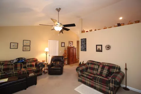5014 Pine St NW, Roanoke, VA 24017 photo 4