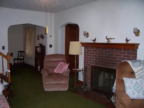 233 W Parrish St, Covington, VA 24426 photo 7
