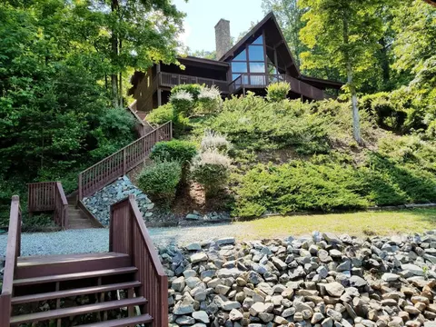 977 Juniper Rd, Hardy, VA 24101 photo 2