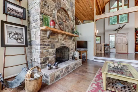 977 Juniper Rd, Hardy, VA 24101 photo 15