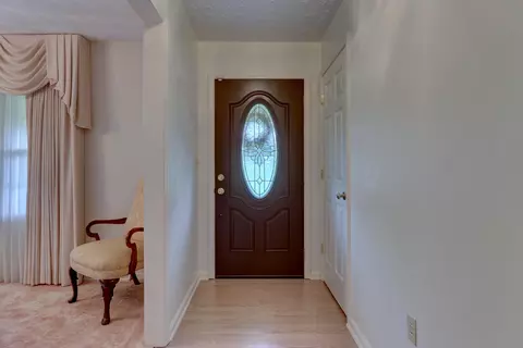 202 Cascade Dr, Vinton, VA 24179 photo 10