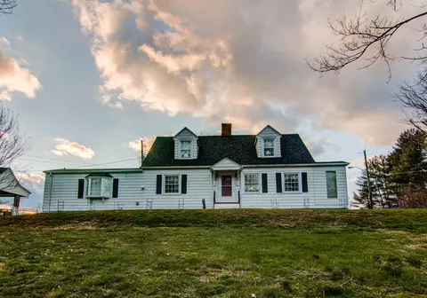 45 Walnut St, Rocky Mount, VA 24151 photo 1