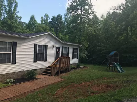 543 Isolane Rd, Callaway, VA 24067 photo 2