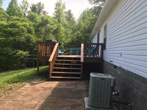 543 Isolane Rd, Callaway, VA 24067 photo 4