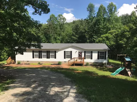 543 Isolane Rd, Callaway, VA 24067 photo 3