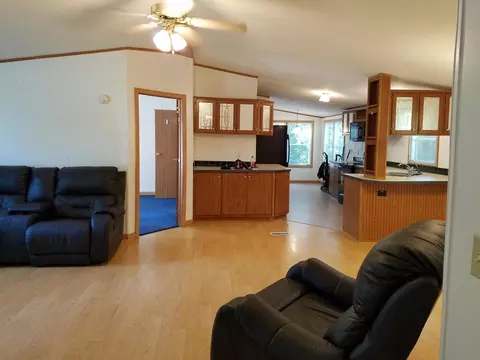 141 Wellspring Rd, Moneta, VA 24121 photo 3