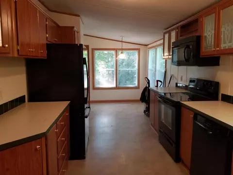 141 Wellspring Rd, Moneta, VA 24121 photo 2