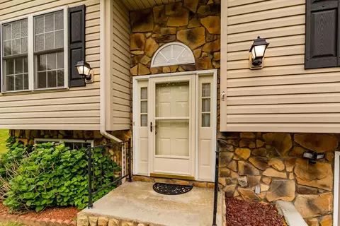 1632 Meadows Rd, Vinton, VA 24179 photo 2
