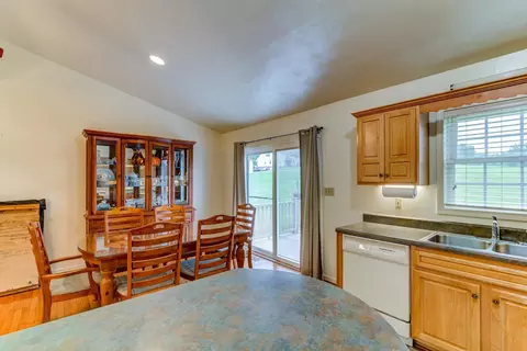 1632 Meadows Rd, Vinton, VA 24179 photo 11