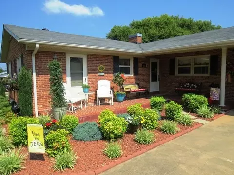 480 Ken Ln, Ridgeway, VA 24148 photo 4