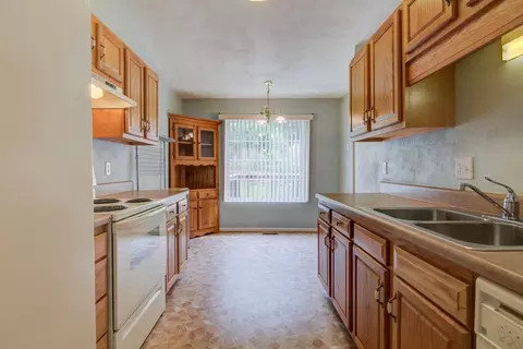 4249 Daugherty Rd, Salem, VA 24153 photo 9