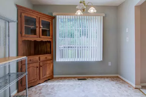 4249 Daugherty Rd, Salem, VA 24153 photo 11