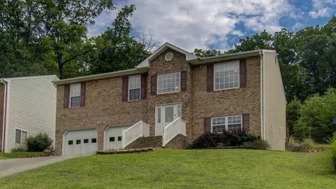 4249 Daugherty Rd, Salem, VA 24153 photo 2