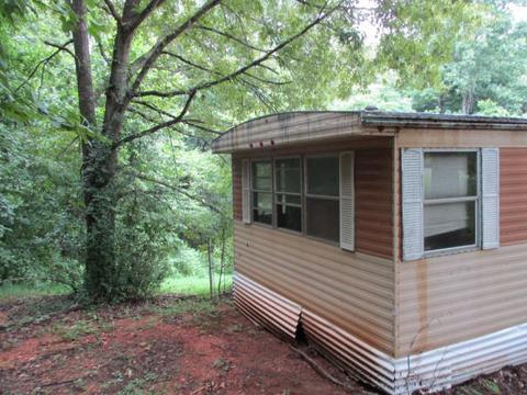 312 Ridgelake Rd, Goodview, VA 24095 photo 3