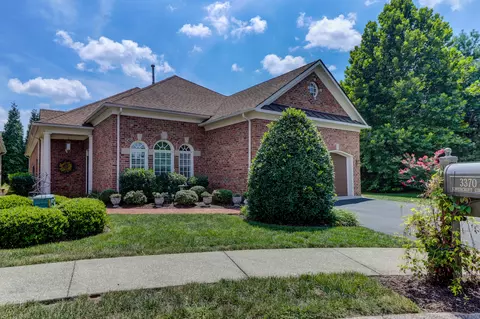 3370 Somercroft Ct SW, Roanoke, VA 24014 photo 1