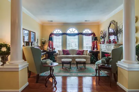 3370 Somercroft Ct SW, Roanoke, VA 24014 photo 5