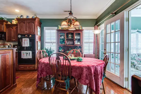 3370 Somercroft Ct SW, Roanoke, VA 24014 photo 9