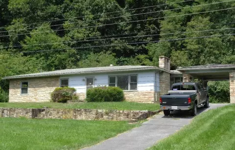 5401 Frontier Ln, Covington, VA 24426 photo 1