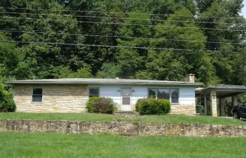 5401 Frontier Ln, Covington, VA 24426 photo 2