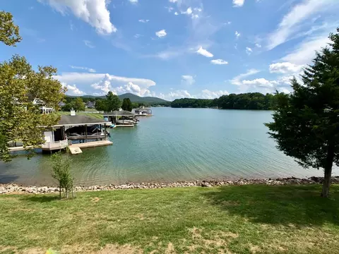255 Sconset Dr, Penhook, VA 24137 photo 17