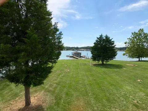 255 Sconset Dr, Penhook, VA 24137 photo 3