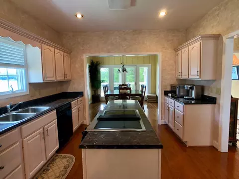 255 Sconset Dr, Penhook, VA 24137 photo 13