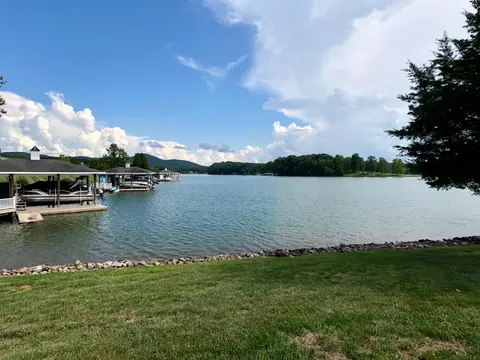 255 Sconset Dr, Penhook, VA 24137 photo 61